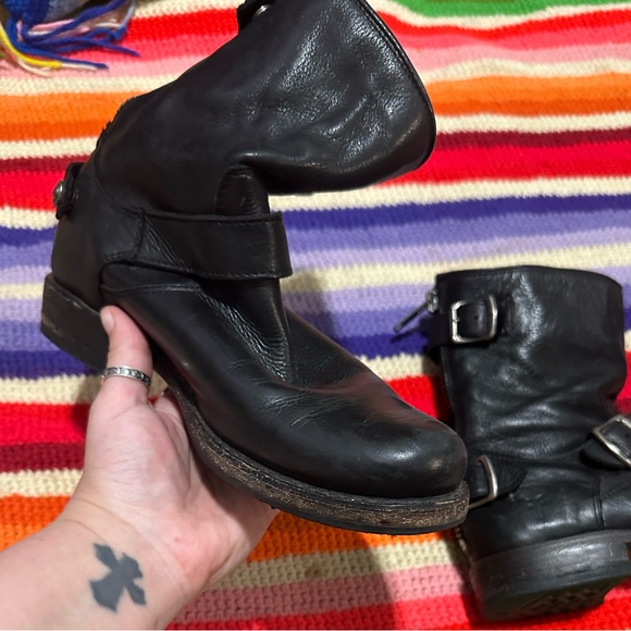 Frye Leather Short Boots Zip Back - Picture 11 of 14